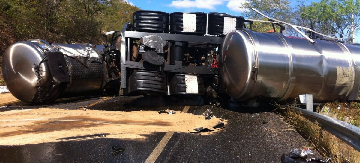 tragedia_boa_ViagemA_carreta_pipa